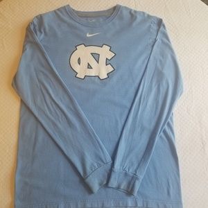 Nike UNC Carolina Tar Heels Long Sleeve Shirt